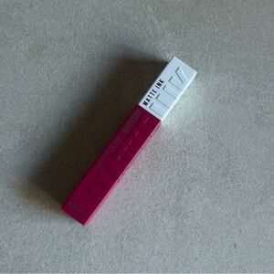 Maybelline SuperStay Matte Ink Liquid Lipstick Artist #120